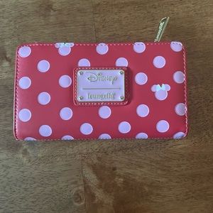 Disney Loungefly Minnie Mouse wallet